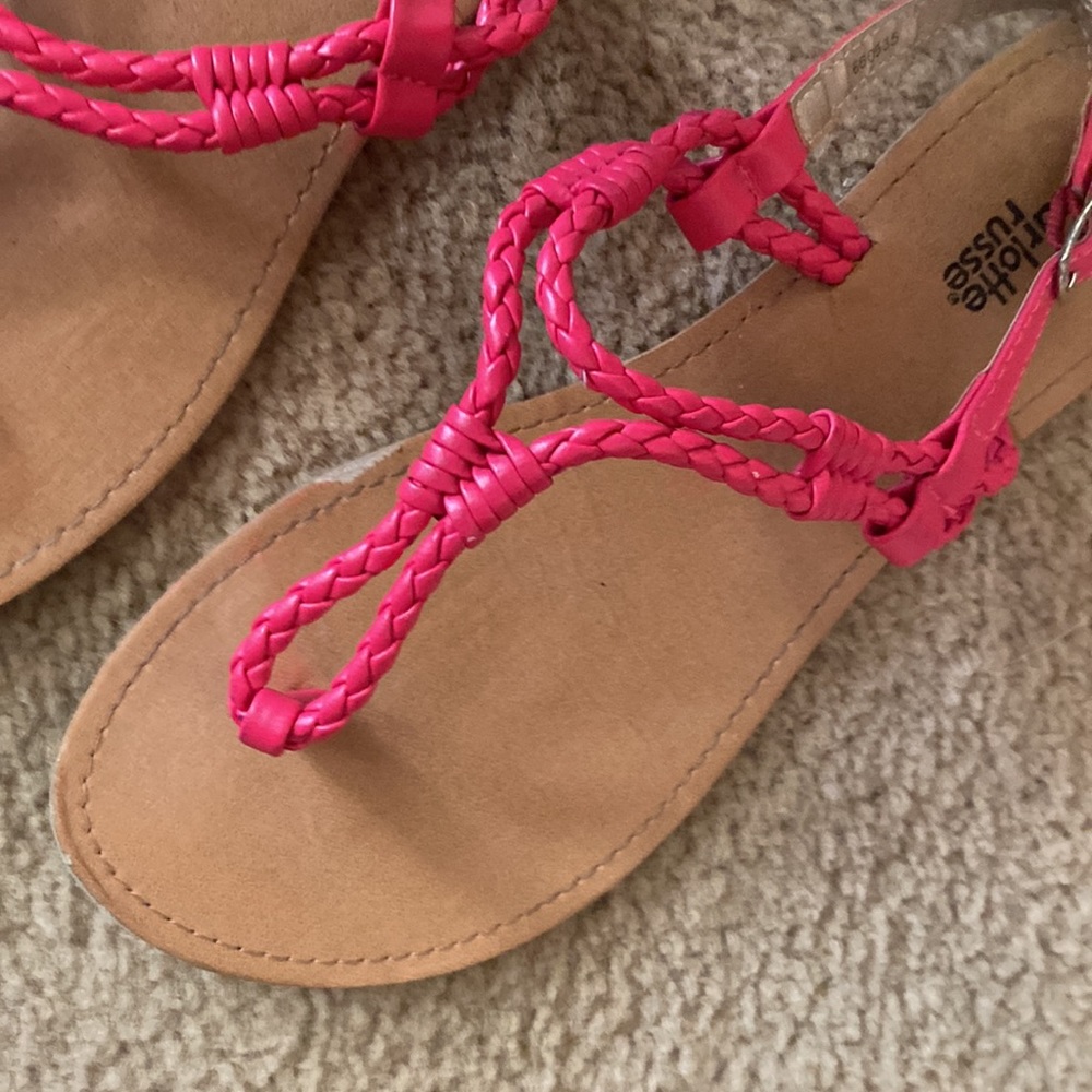 Sandals - Picture 3 of 4